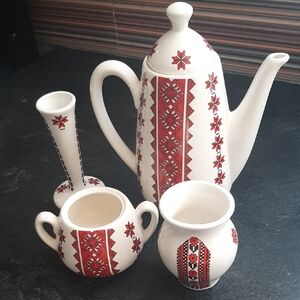 UKRANIAN🇺🇦Traditional Red and White PATTERNED Ceramic Set COFFEE POT